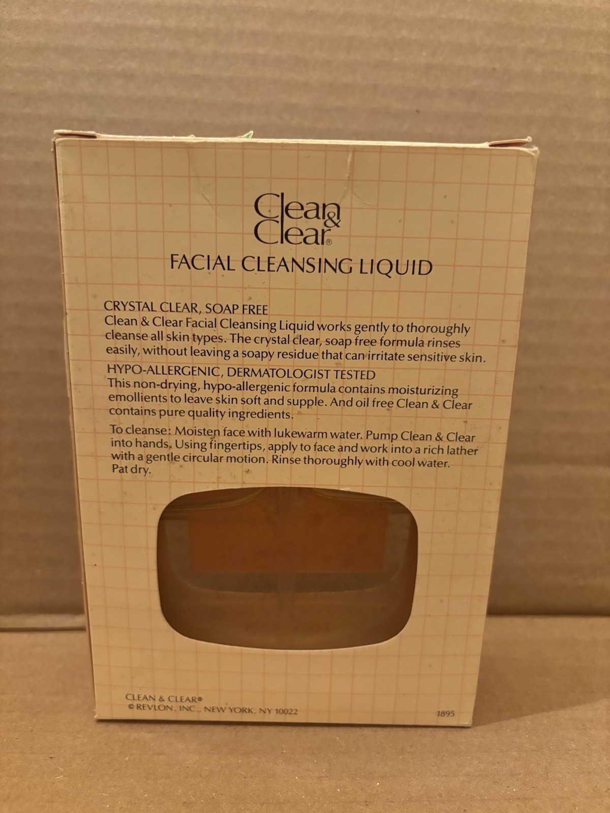 Vintage REVLON 8oz Clean & Clear Facial Cleansing Liquid NOS 90’s Prop Beauty