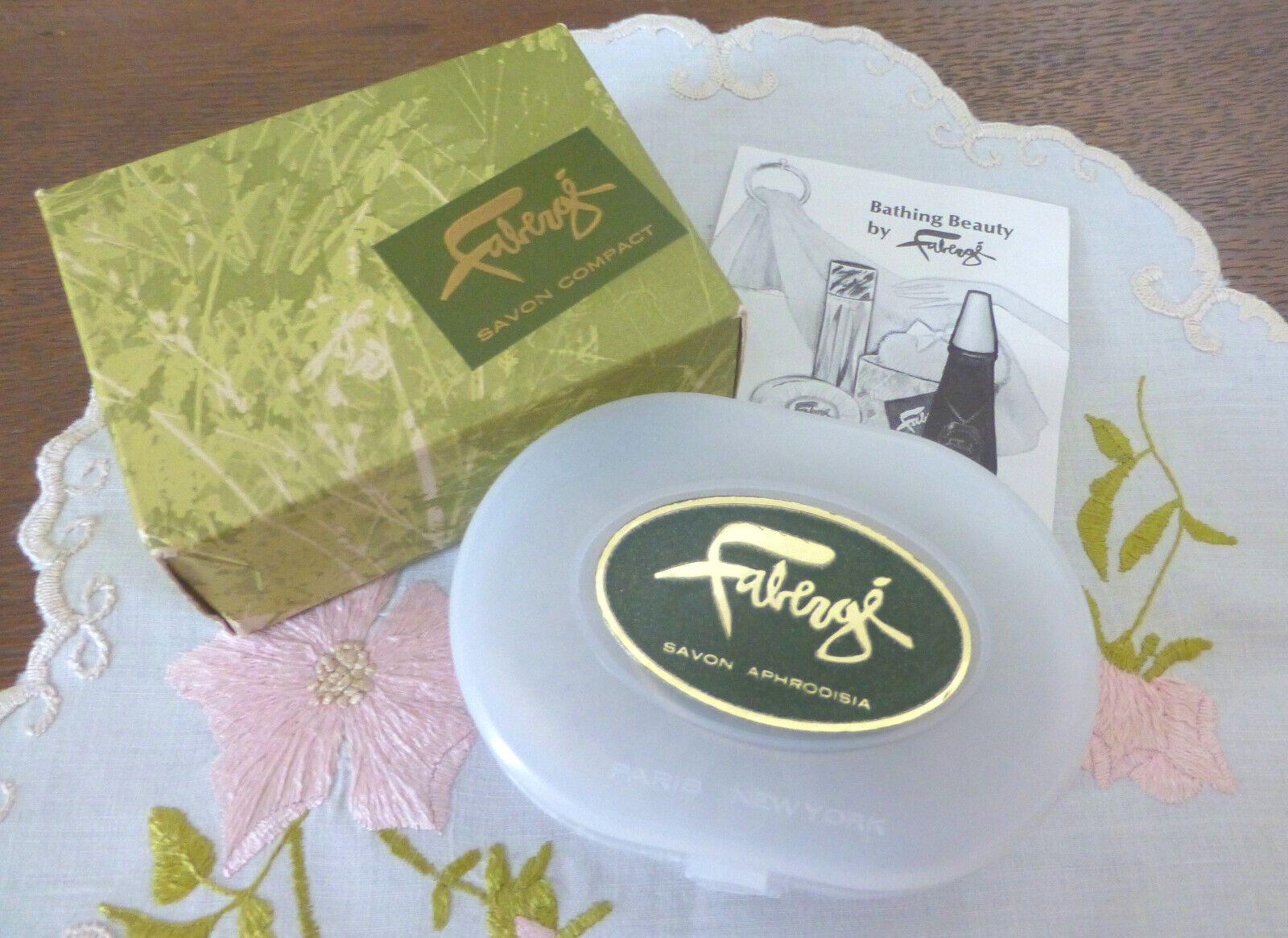 VTG 1960s 1965 Faberge APHRODISIA French Milled Soap 4.5 Oz Bar w Travel Case