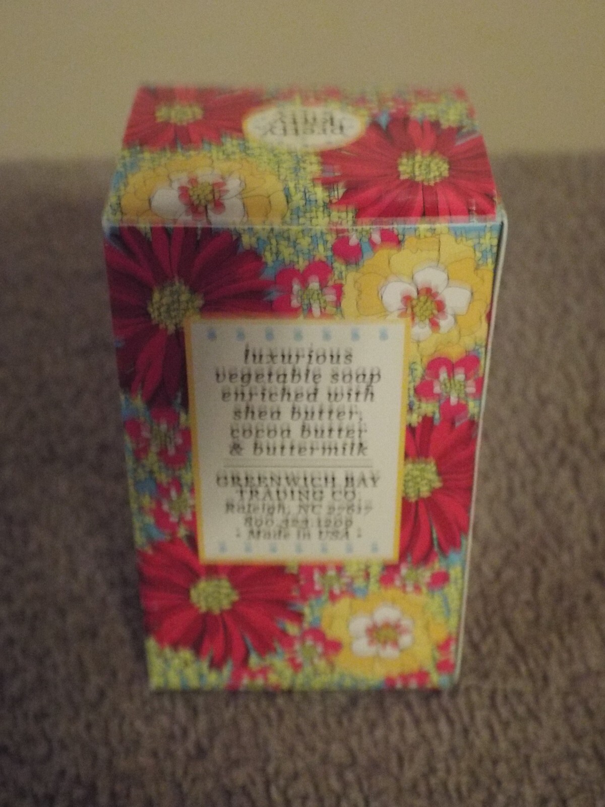 pretty kitty Luxurious Sculpted Soap NIB