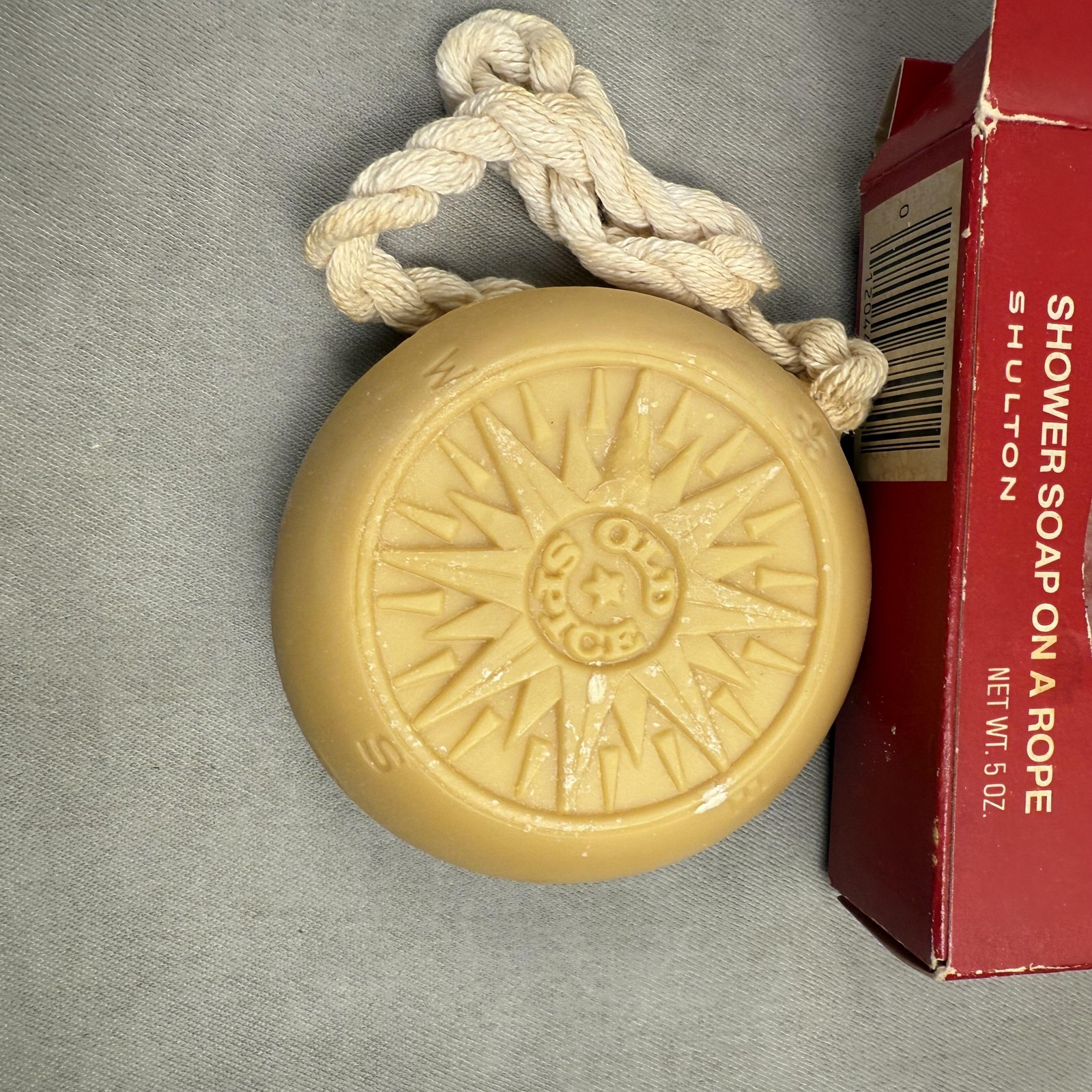 Vintage Old Spice Shower Soap on a Rope 5 oz Shulton Made USA Boxed Compass Logo