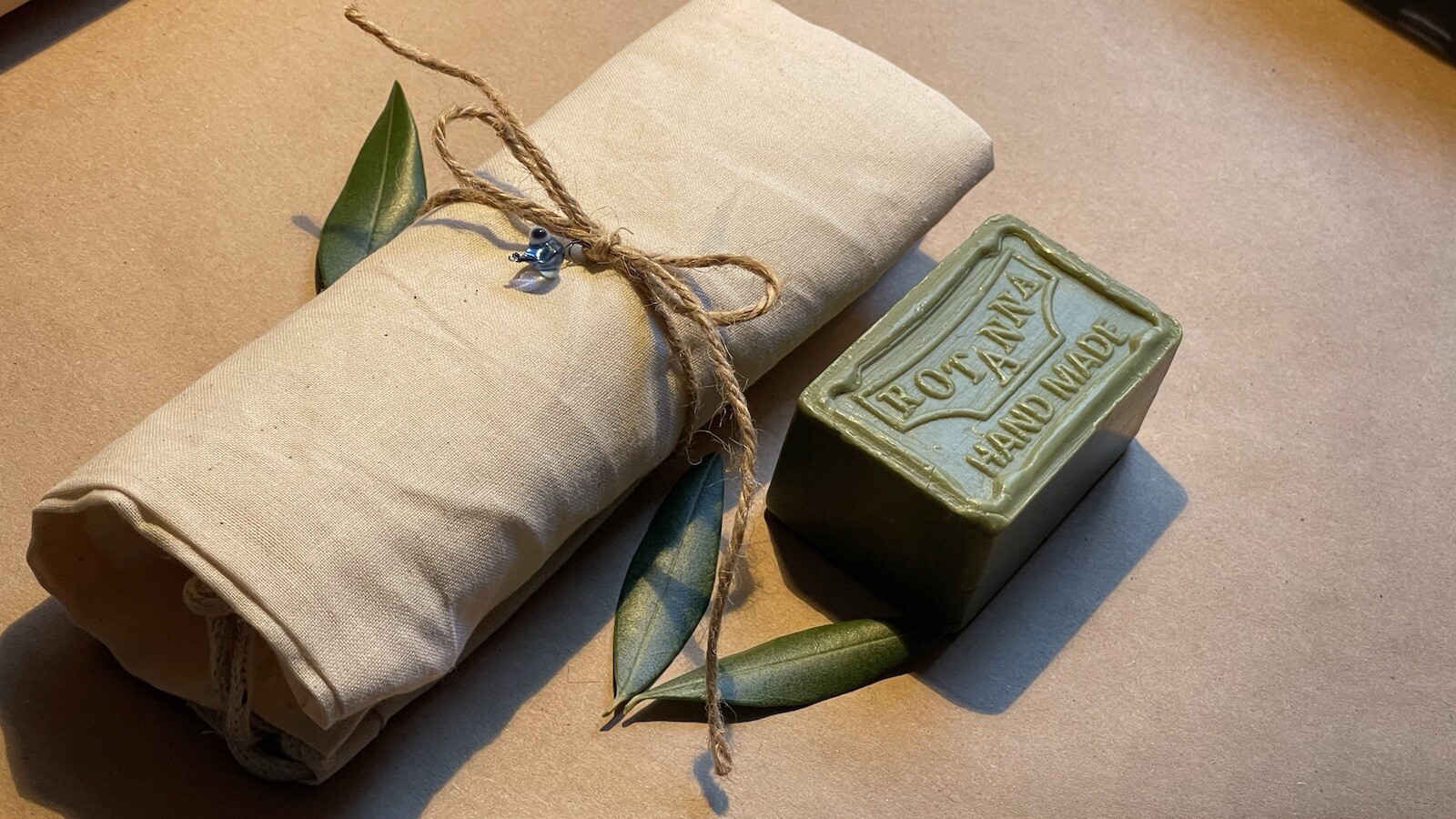 2 PK ALL NATURAL SCENTED OLIVE OIL LAUREL OIL SOAP BAR FOR PSORIASIS N ECZEMA.