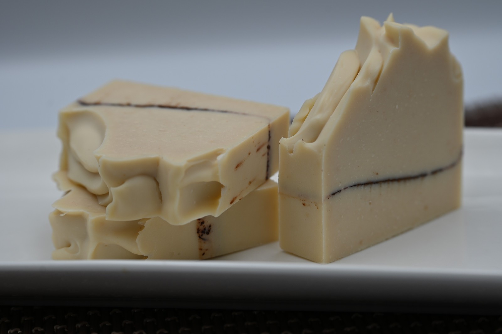 Le Luxe Lather, Luxury Artisan Soap, “Prudence”, Honey Blossom scented..