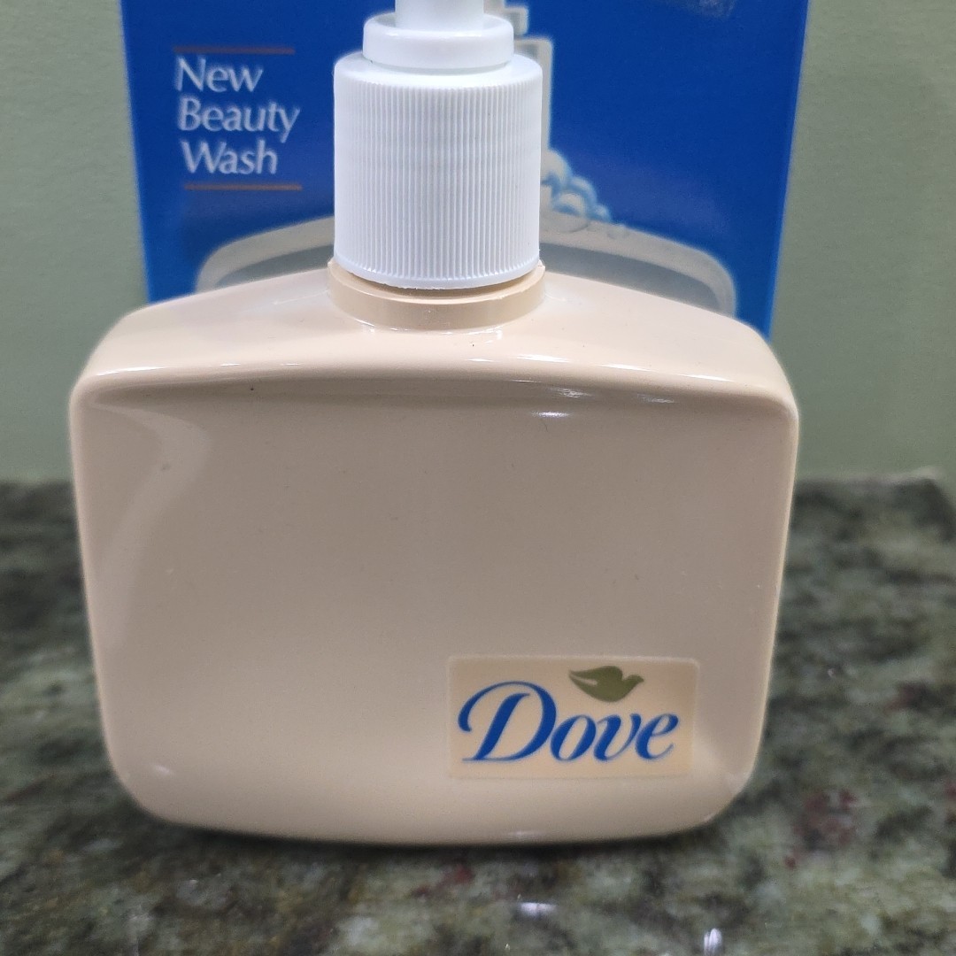 Vtg Dove Beauty Wash Liquid Soap – 8 fl oz -1/4 Moisturizing Cream New Old Stock