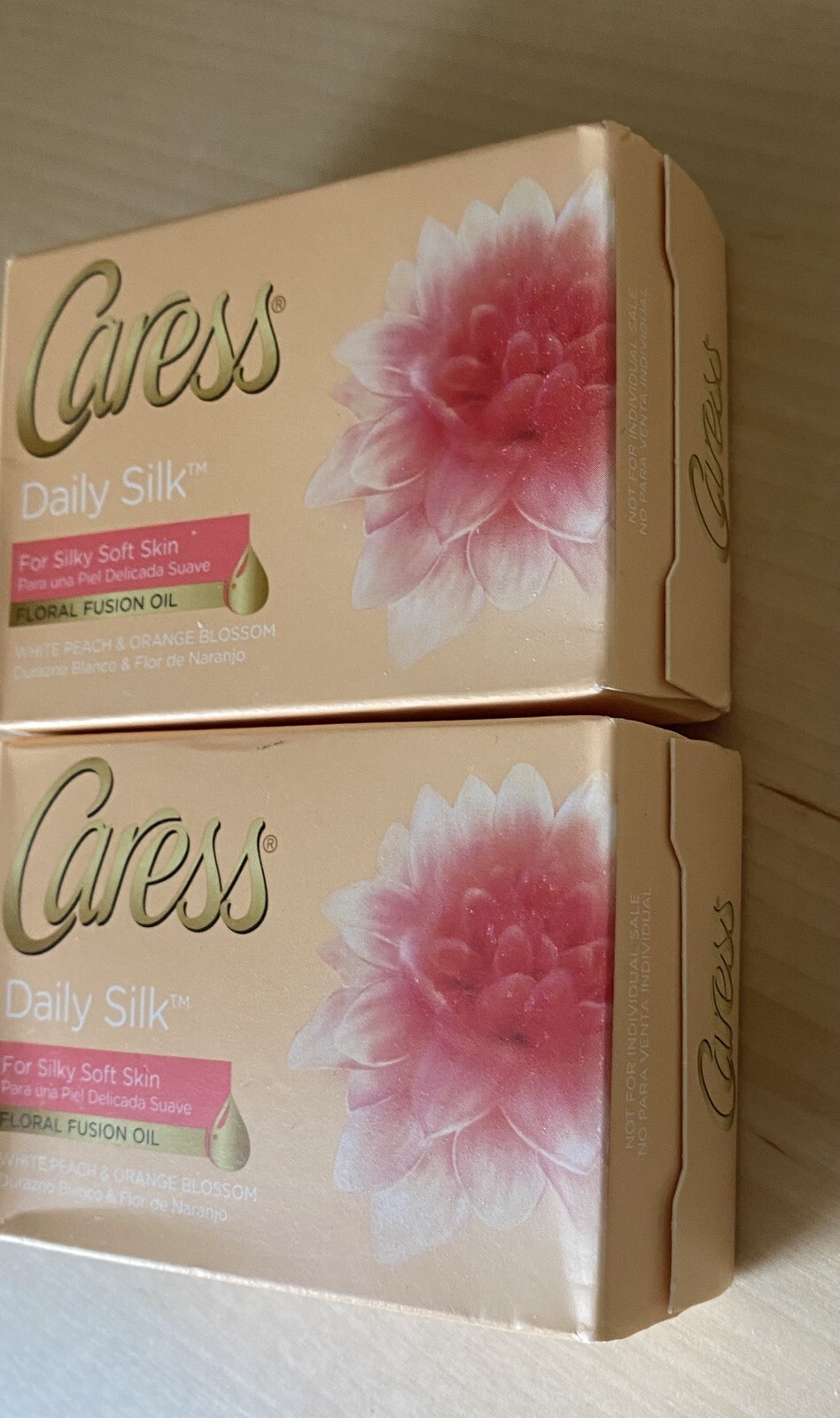 2-CARESS DAILY SILK WHITE PEACH & SILKY ORANGE BLOSSOM BEAUTY BAR SOAP