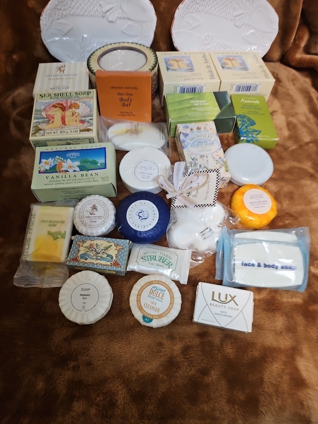 Luxury Soaps & 2 Mud Pie Soap Dish Lot Of 25 Soaps NEW