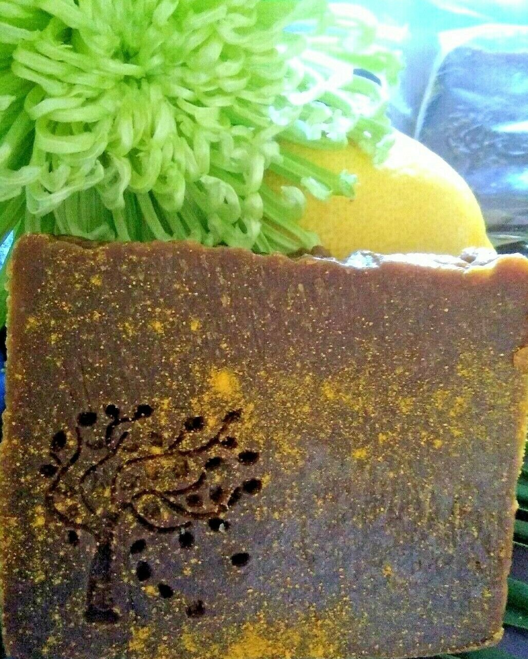 Luxury handmade stimulating solid hair/body shampoo with Turmeric,Honey,Ginger
