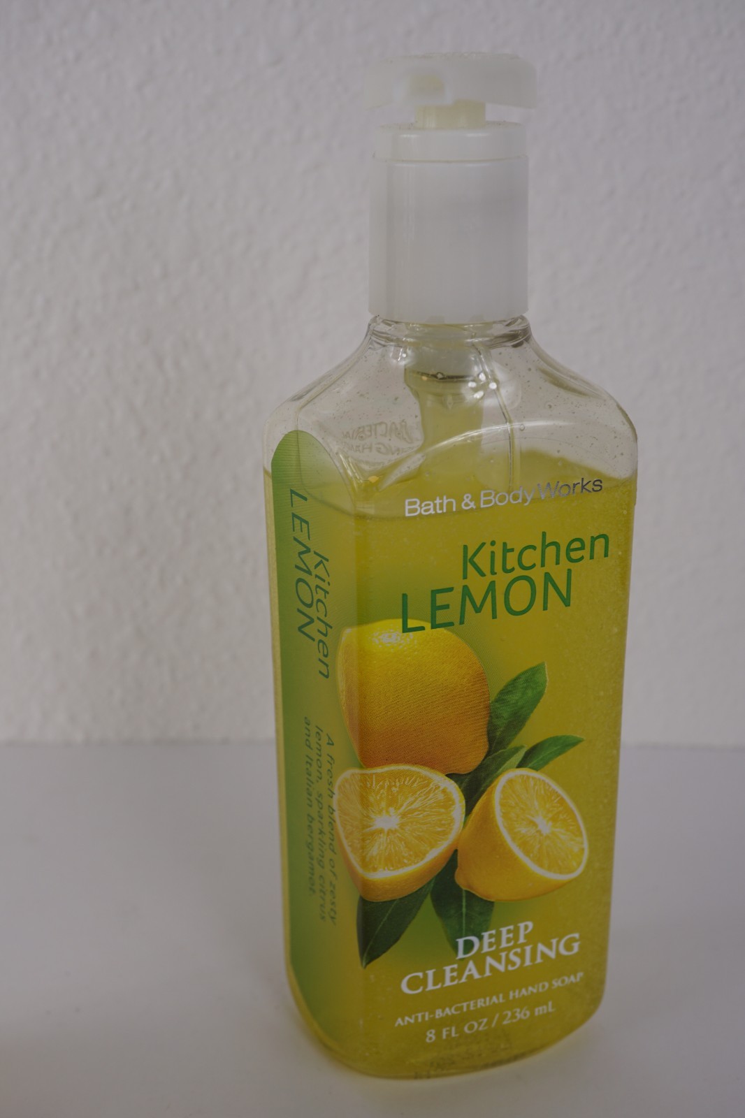 2 BATH & BODY WORKS KITCHEN LEMON DEEP CLEANSING GEL HAND SOAP
