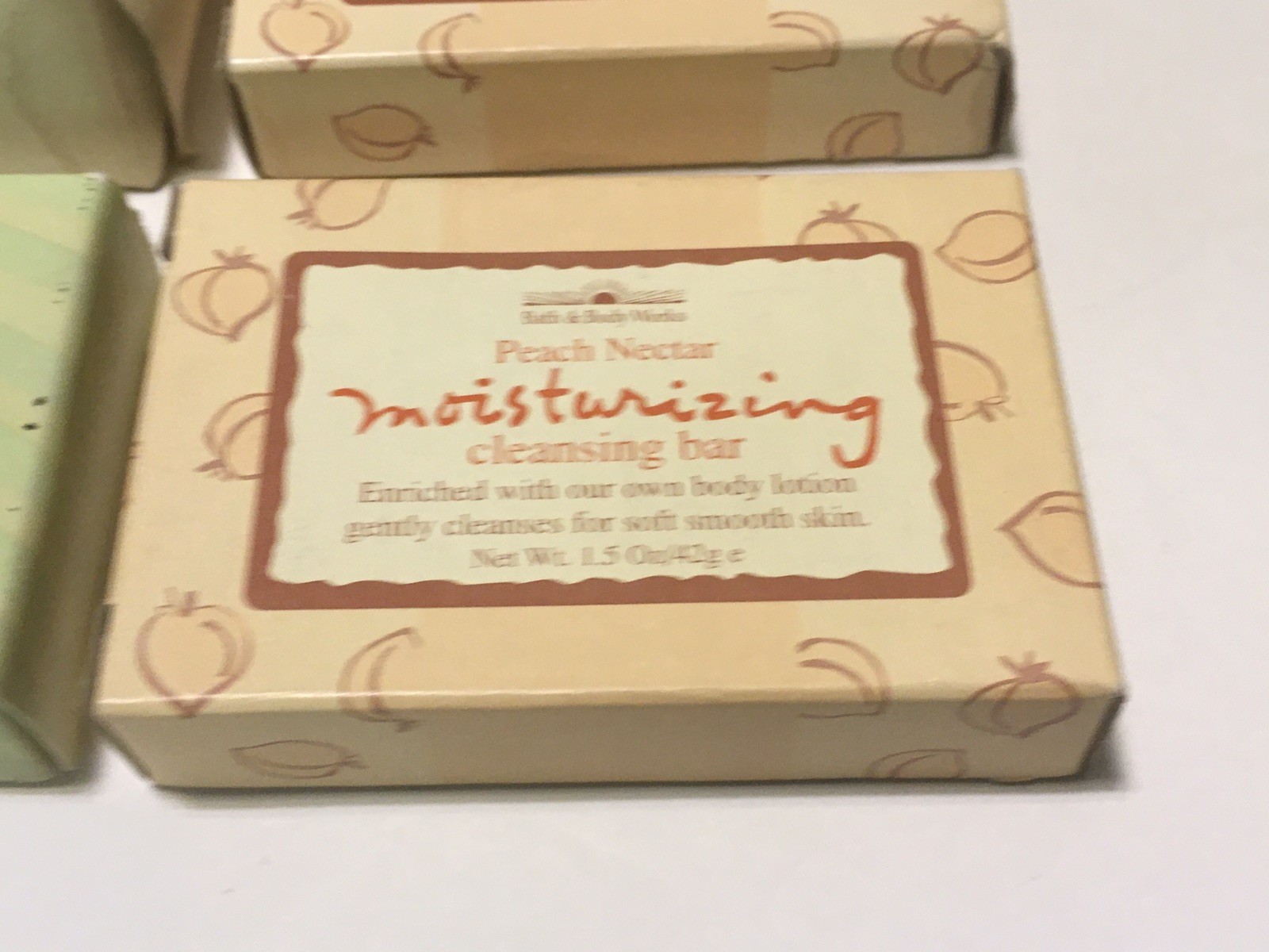 4x Bath & Body Works Cleansing Bar Soap Vanilla Bean Peach Nectar Coconut Lime
