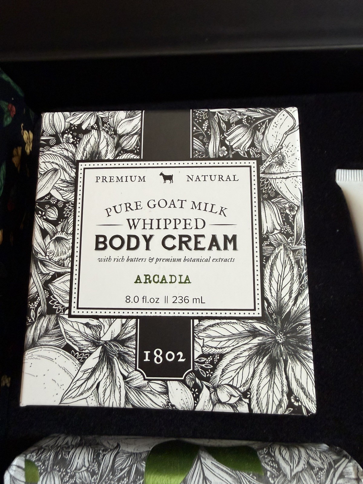 The William Beekman 1802 Bounty Box Goat Soap Lotions Cremes Skincare Gift Set