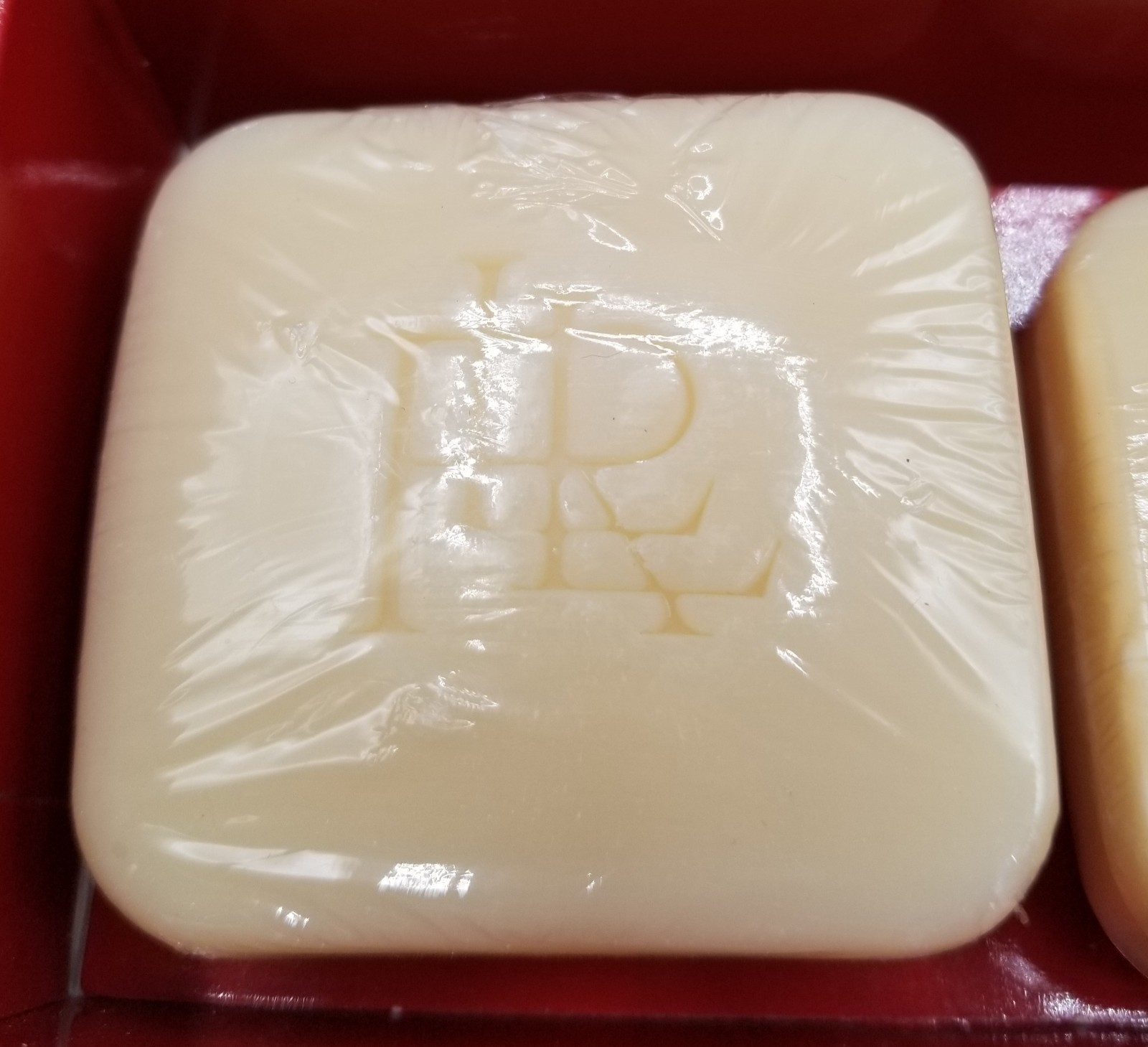 Ralph Lauren Scented Luxury Soaps “Holiday Wreath” (6) Sealed Soaps