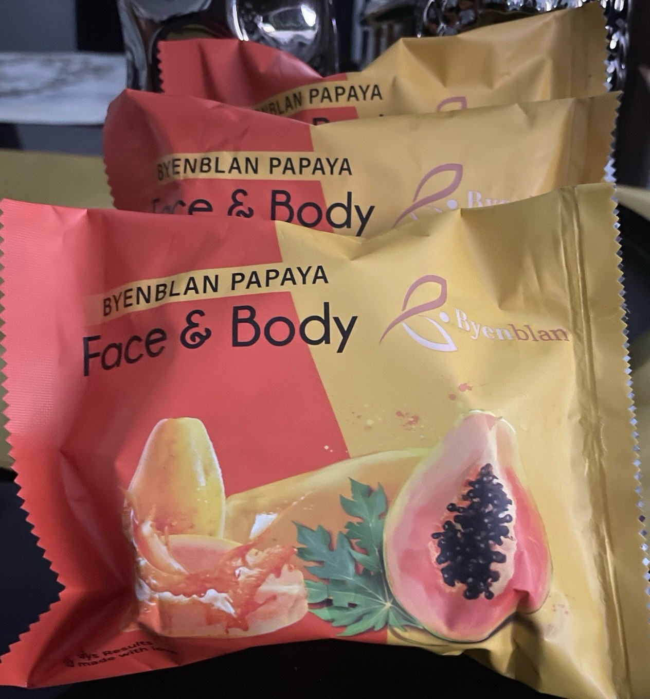 3 pcs Byenblan Papaya Face & Body Bar Soap 6oz Brightening skin care