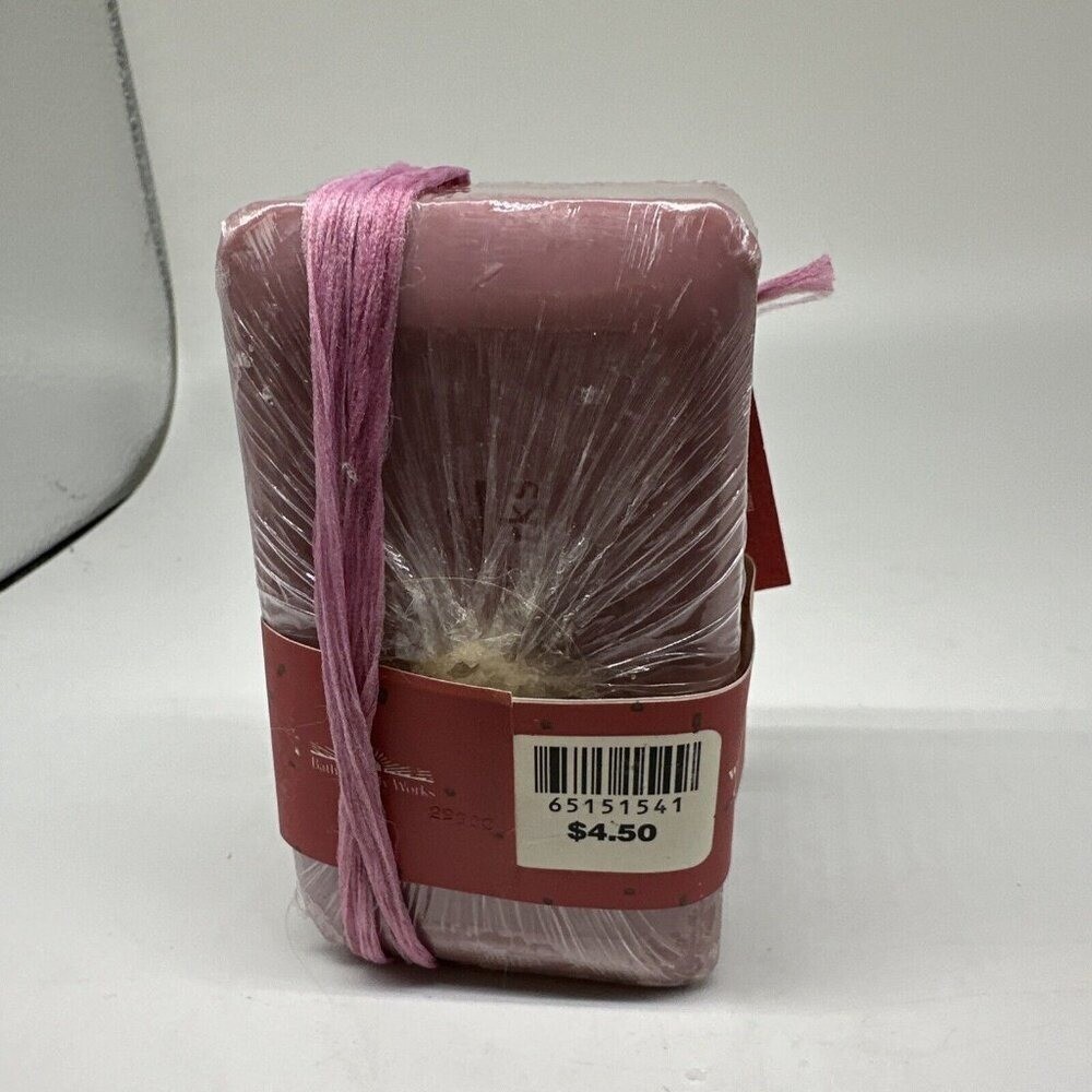 Bath & Body Works Wild Forest Cranberry Soap Bar Full Size 6oz/170g discontinued