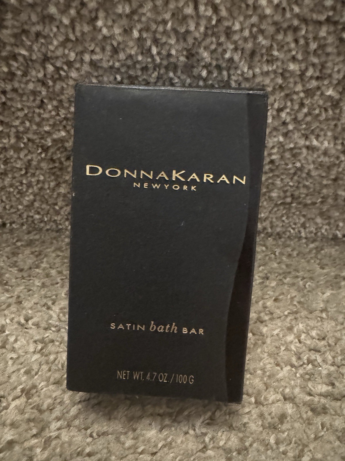 Donna Karan New York SATIN 100g/4.7oz Bath Soap Bar Black Box New