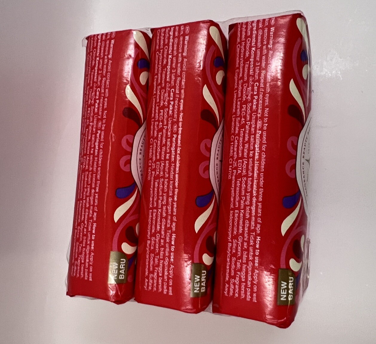 New Camay Classic Bar Soap Fragrance Beauty Bar Sensual Scent 3 Bars 4.4oz each
