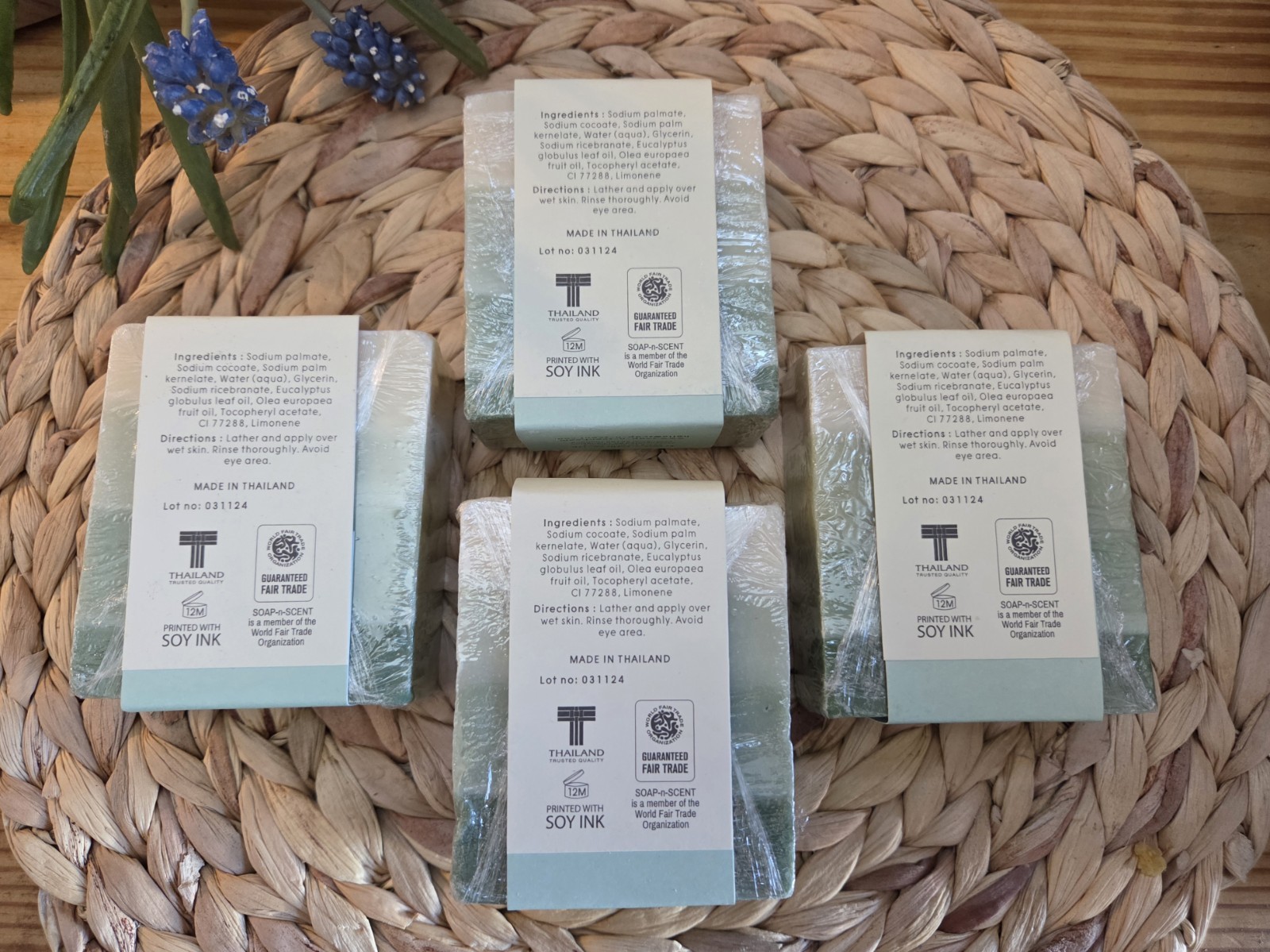 Soap- Scent Ombre’ Green LG Handemade Eucalyptus Soap 8.3 Oz EACH Lot Of 4 NEW