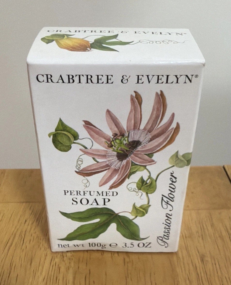 Crabtree & Evelyn PASSION FLOWER Soap Bar 3.5 OZ Vintage New in Box