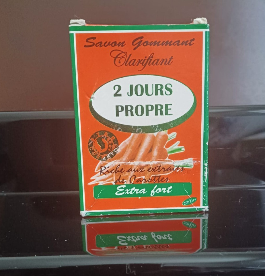 2 Jours Propre Brightening Soap Carrot Extract & Coconut Oil Deep Clean 200g