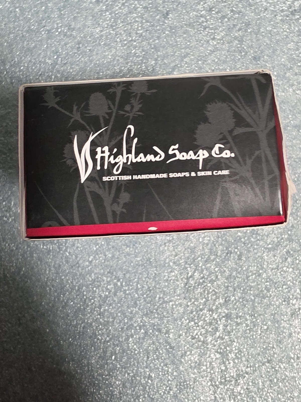 SCOTTISH RASPBERRY CRANACHAN HAND MADE NATURAL SOAP 190G.