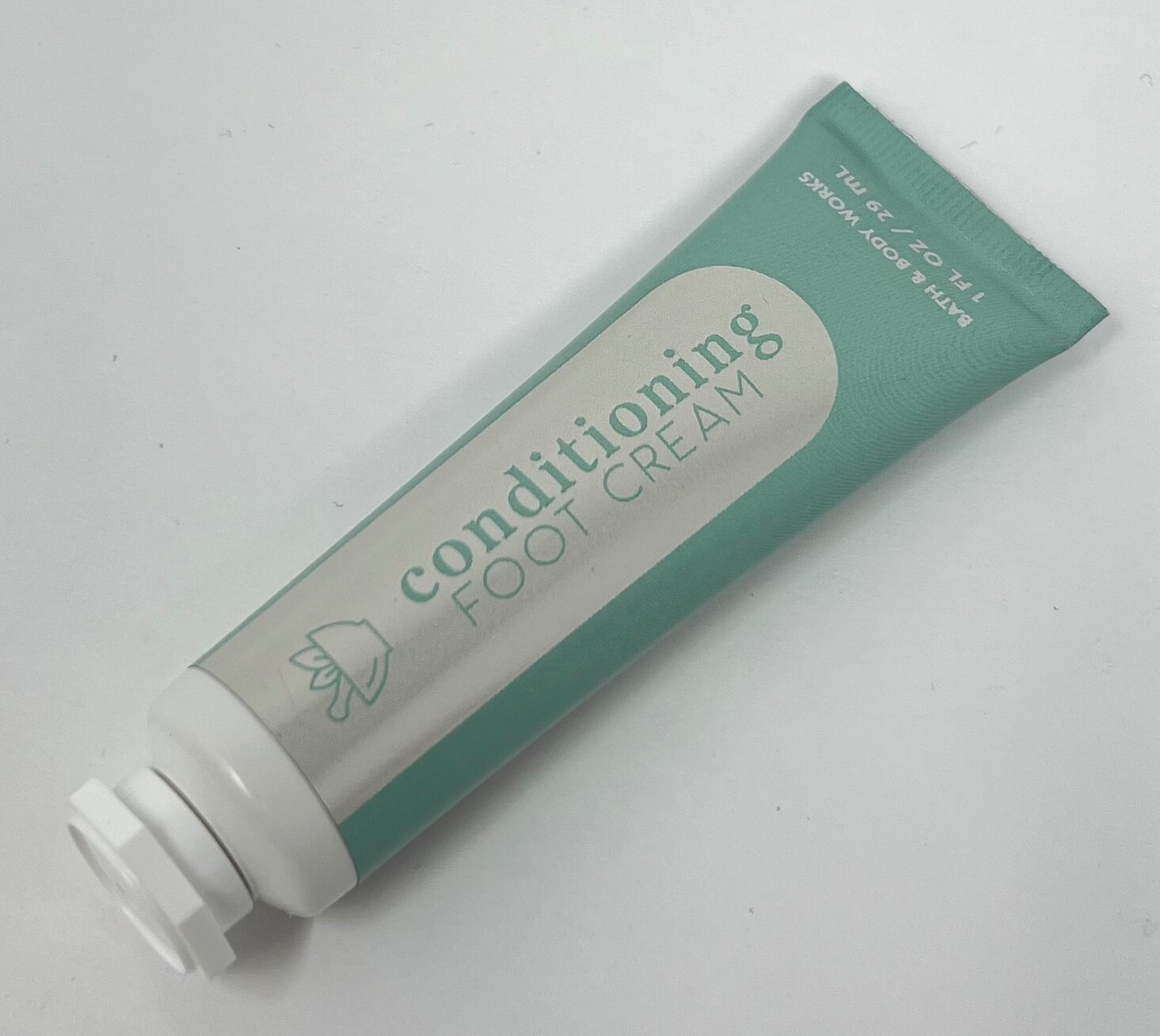 2 BATH & BODY WORKS CONDITIONING FOOT CREAM LOTION TRAVEL 1OZ SHEA BUTTER