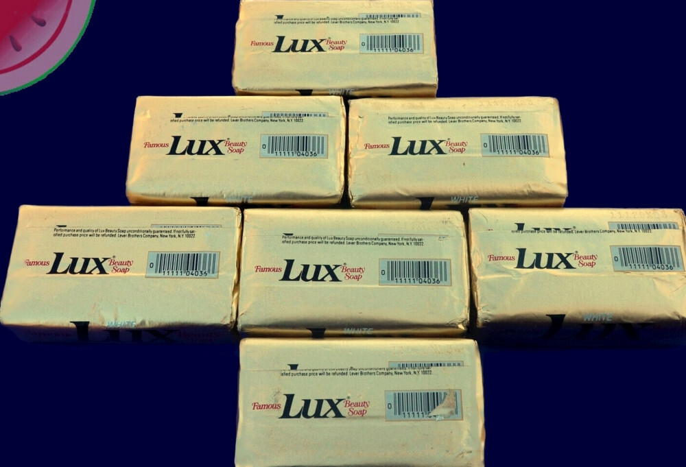 Lot 7 Retro Bath BARS White LUX SOAP Gold Foil 5 OZ New Old Stock Vintage NOS