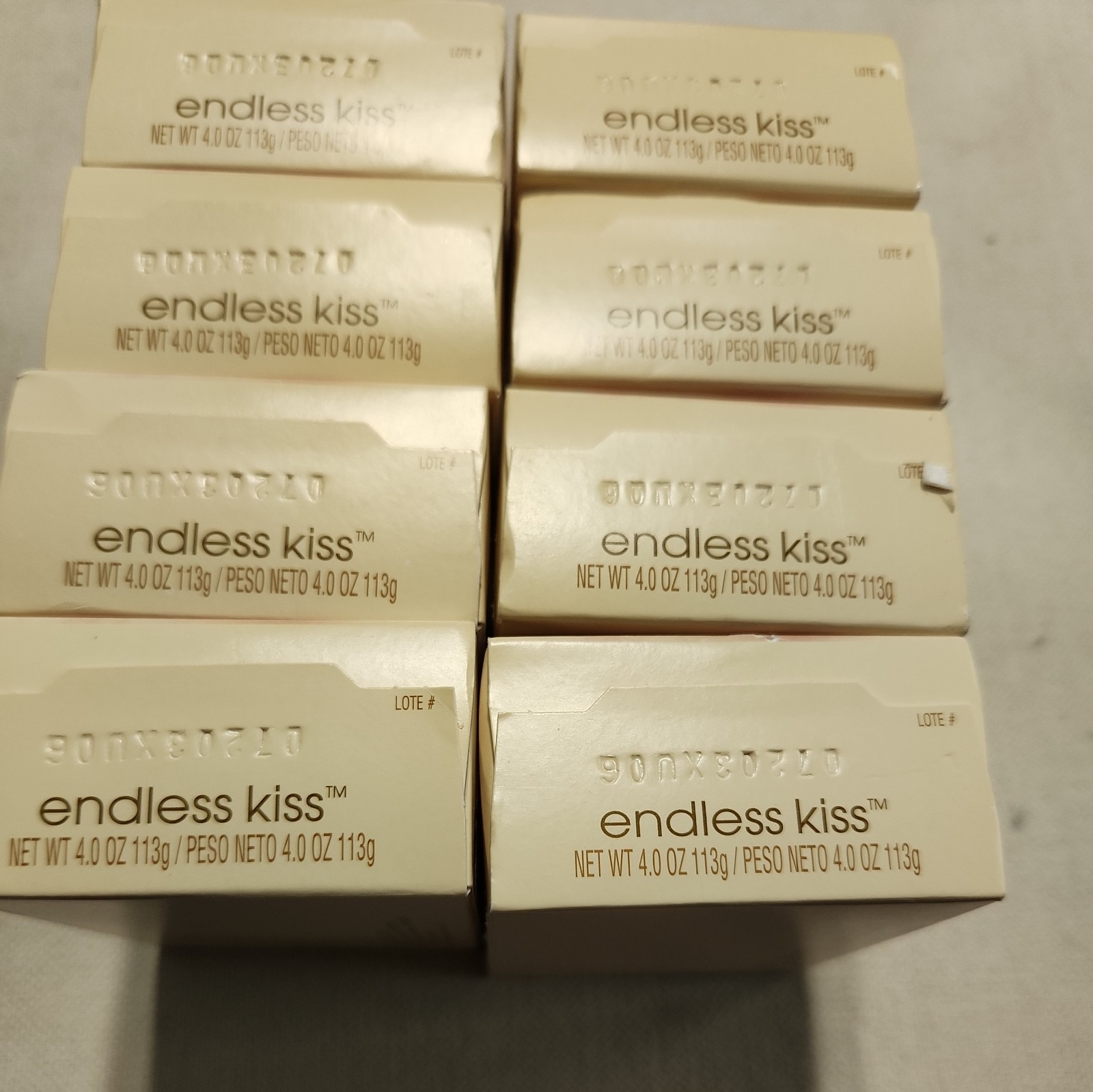 Lot of 8 Caress Beauty Bar Soap ENDLESS KISS Creamy Vanilla Sandalwood 4 Oz bars