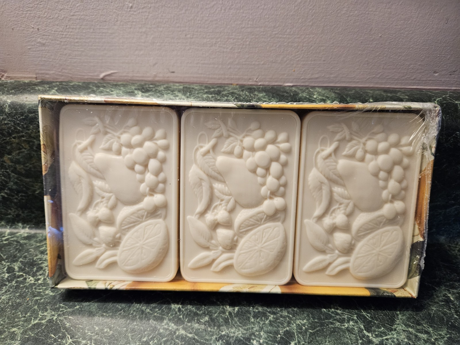 La Saponeria Firenze “Tuscan Spruce” Luxury Scented Soap (10.5 oz) Gift Guest