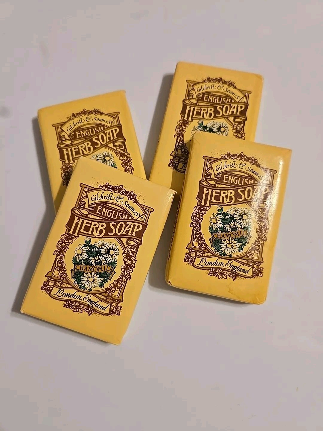 4 Bars GILCHRIST SOAMES ENGLISH HERB SOAP CHAMOMILE 1.25 OZ/35 GR LONDON ENGLAND