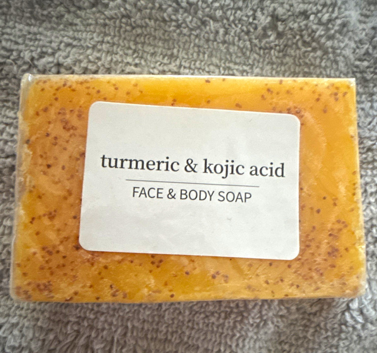 HUAXIANGNI Turmeric & Kojic Acid Moisturizing Soap 100g Lemon Yellow Speckled