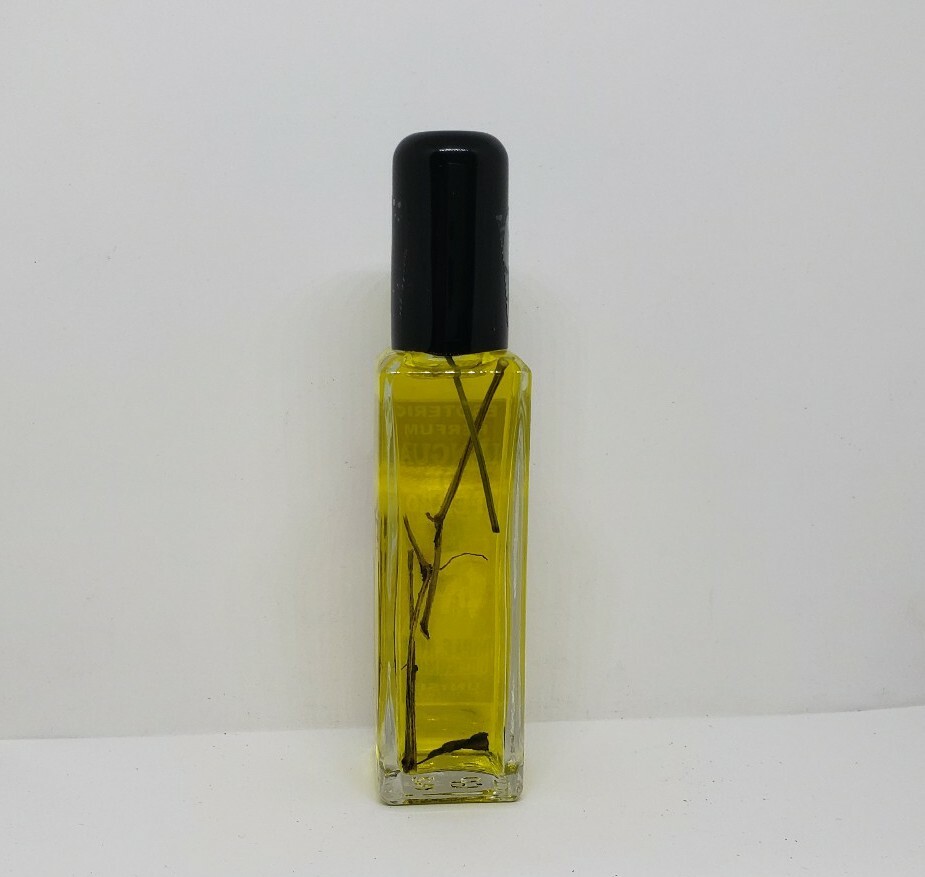PERFUME LENGUA DE PERRO PARA DOMINAR Y ATRAER EL AMOR ORACION Y AMULETO INCLUIDO