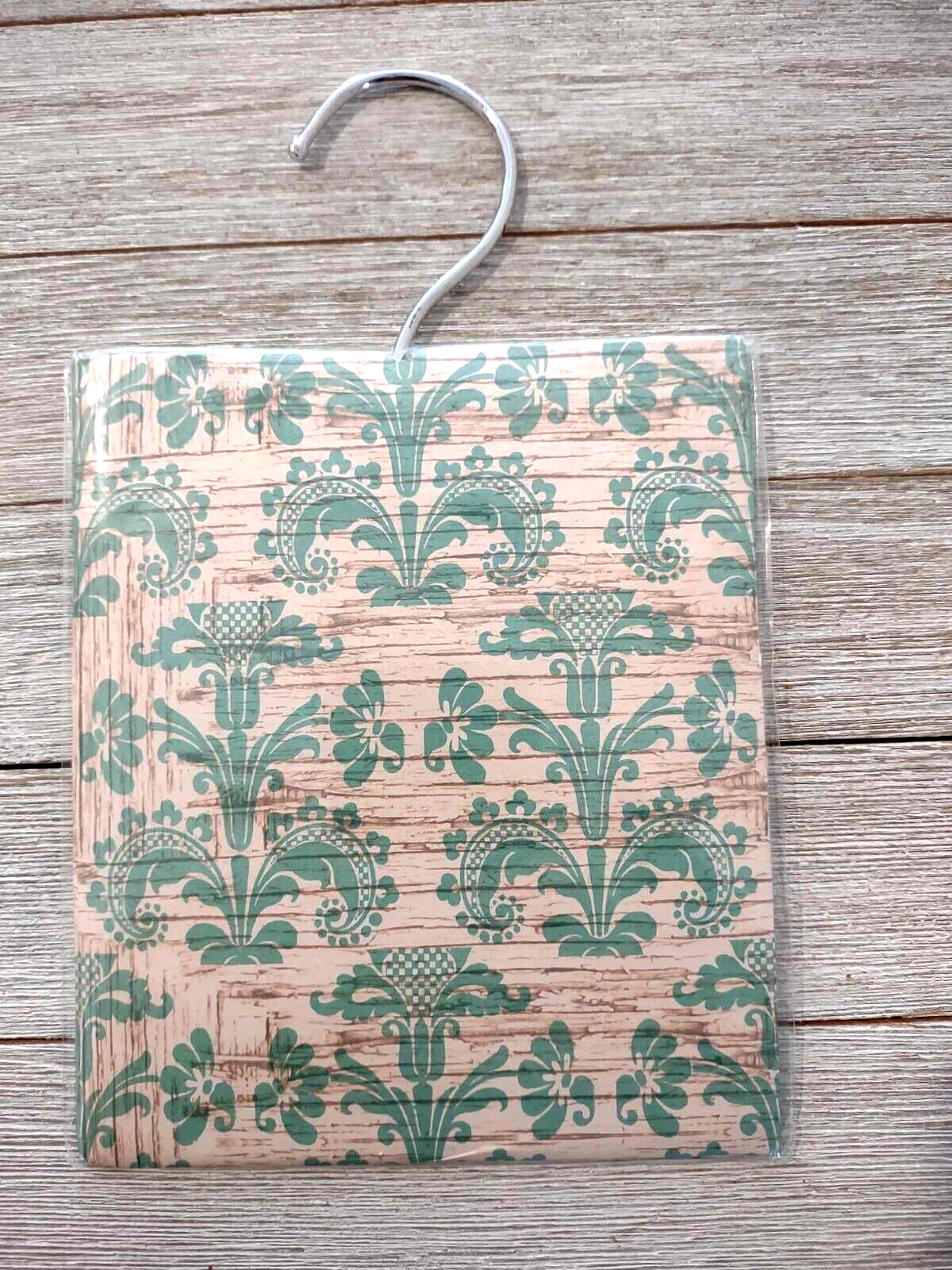 Pooch & Sweetheart Fresh Linen Fragrance Hanging Sachet
