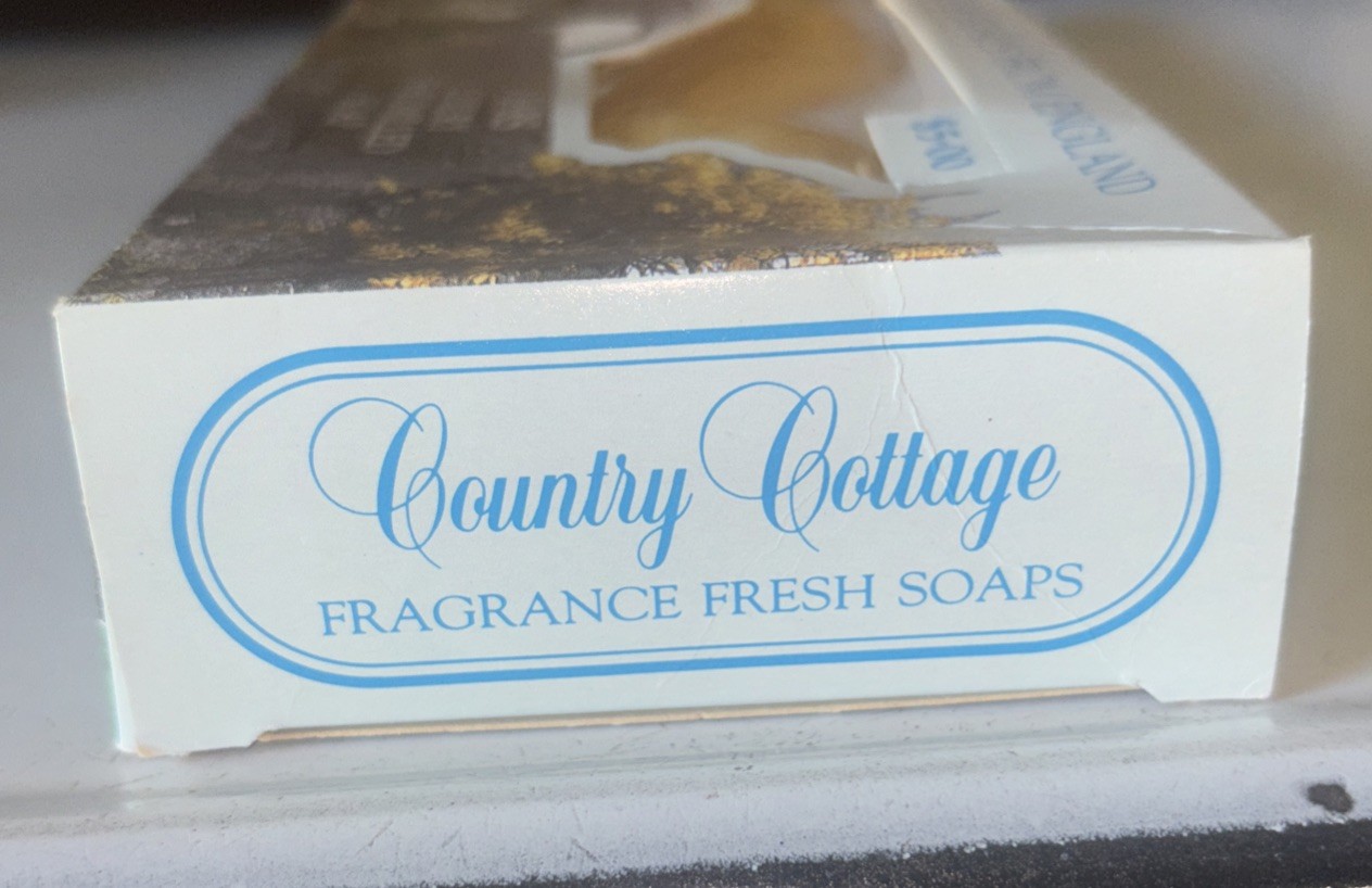 Vtg. Country Cottage Vintage Fragrance Fresh Soaps From England Handmilled NOS