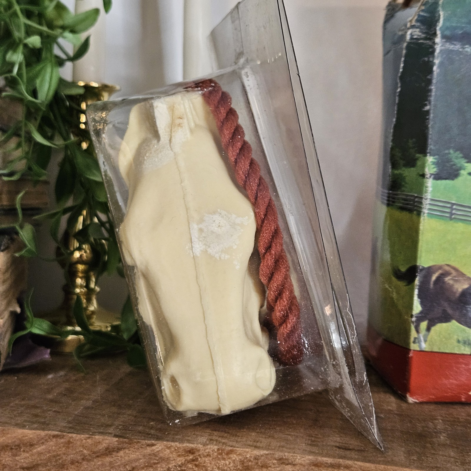 Vintage English Leather Grand Stallion Shower Soap On A Rope Full Length 8.5 Oz