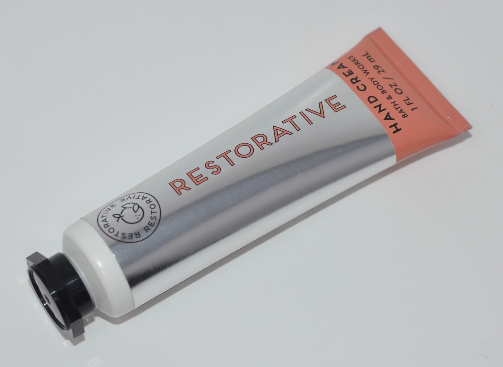 1 BATH & BODY WORKS RESTORATIVE HAND CREAM LOTION ULTRA RICH TRAVEL SIZE 1 OZ
