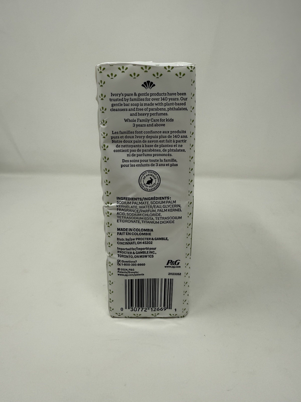 Ivory Bar Soap, soothing notes of Aloe, for All Skin Types, 12 Count, 3.17 oz