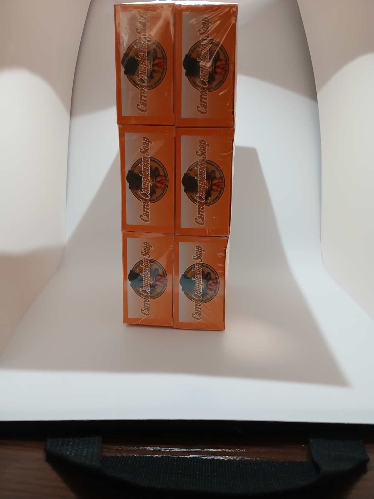 Countryside Carrot Oil Carrot Extract Quad-Milled Beauty Bar 125g Orange