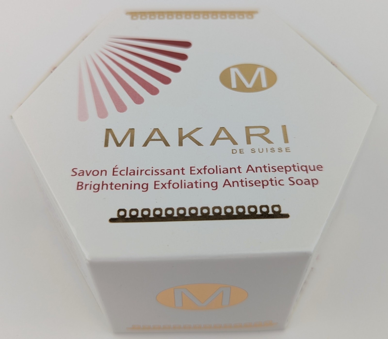 Makari Brightening Exfoliating Antiseptic Soap 7oz. Bar