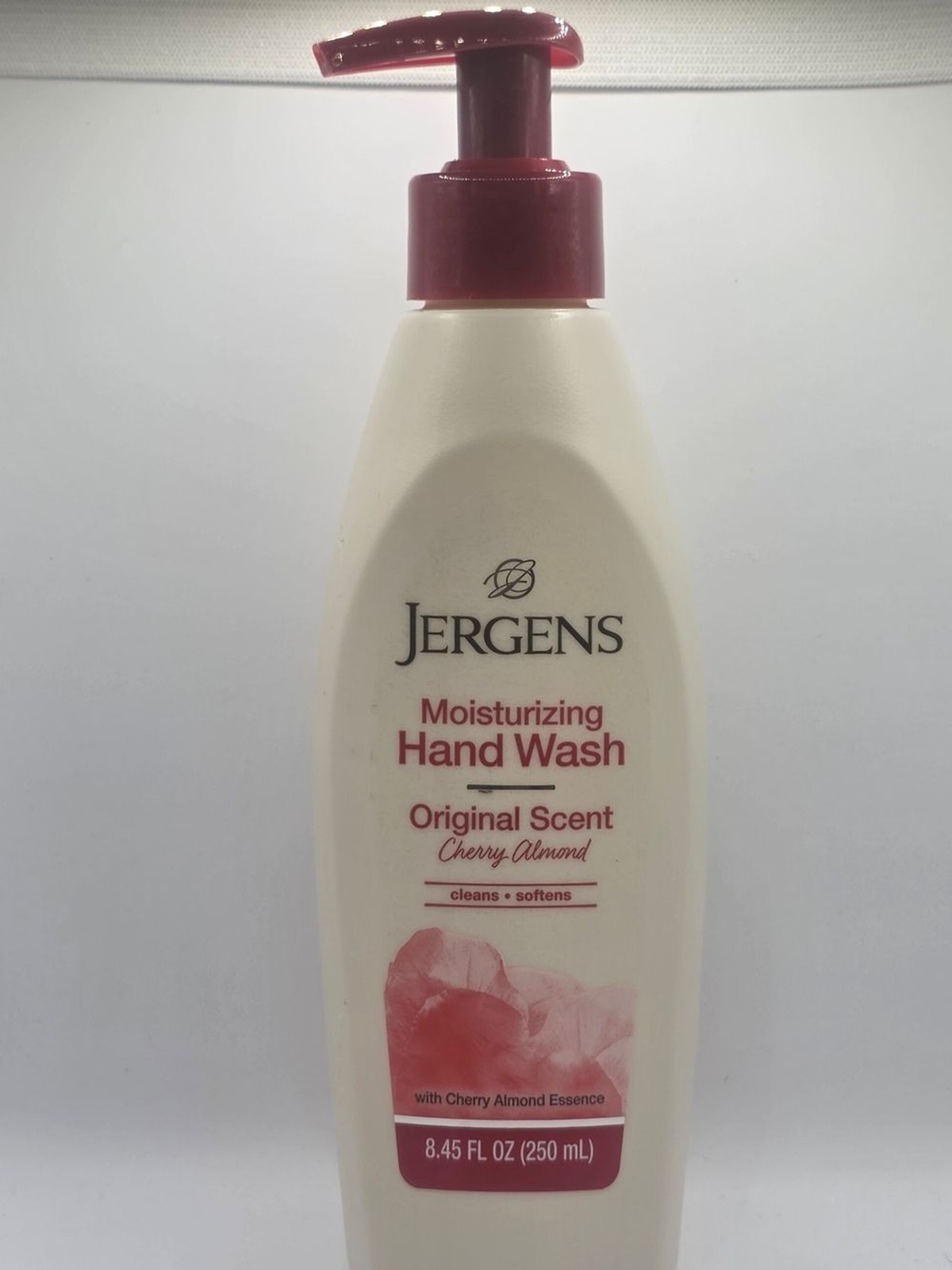 Jergens Moisturizing Hand Wash & 2 Bar Soap Original Scent Cherry Almond