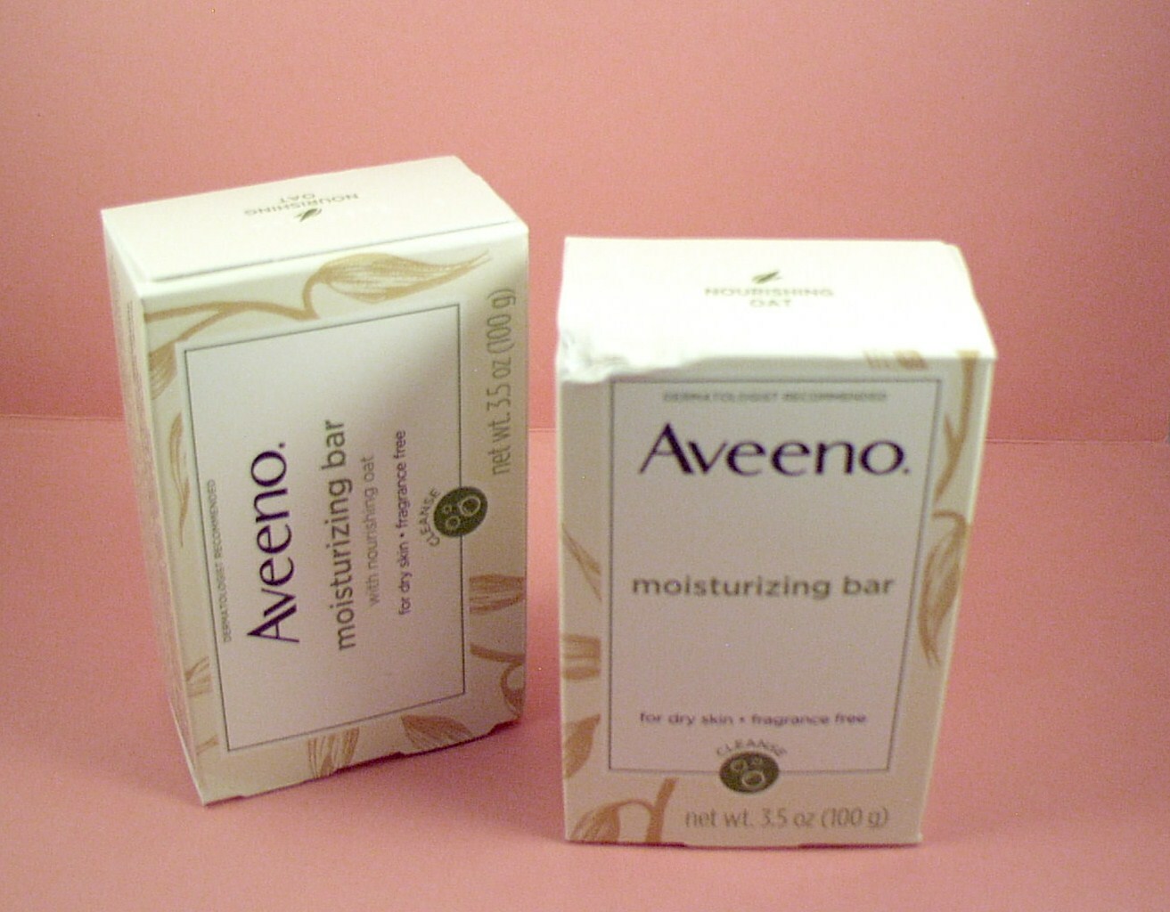 2 Aveeno Moisturizing Bar Soaps w Nourishing Oat for Dry Skin 3.5 oz NEW IN BOX