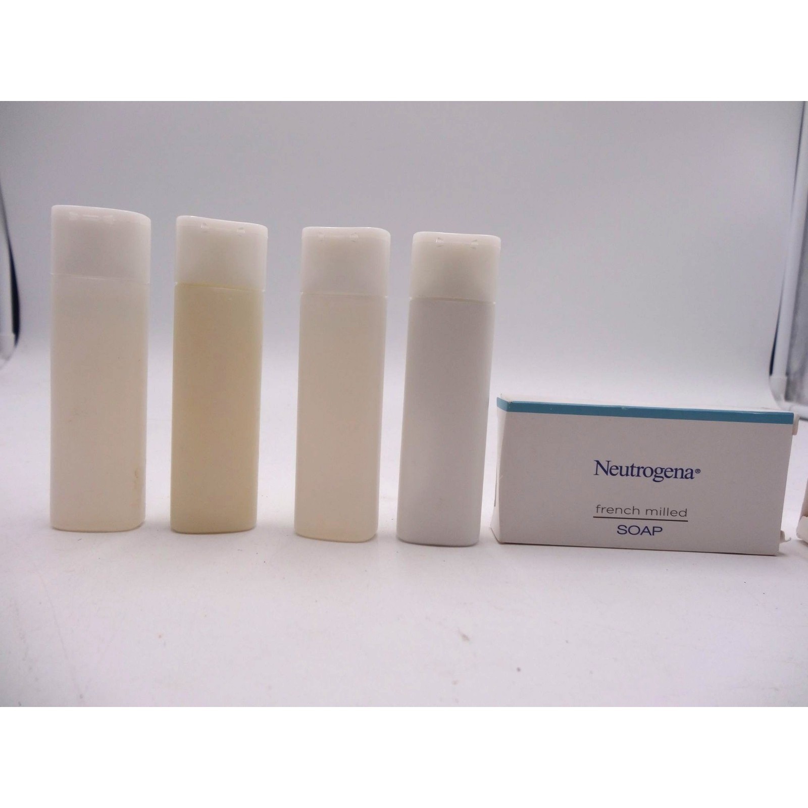 Neutrogena Clean Normalizing Shampoo Conditioner French Milled Bath Soap Boxed