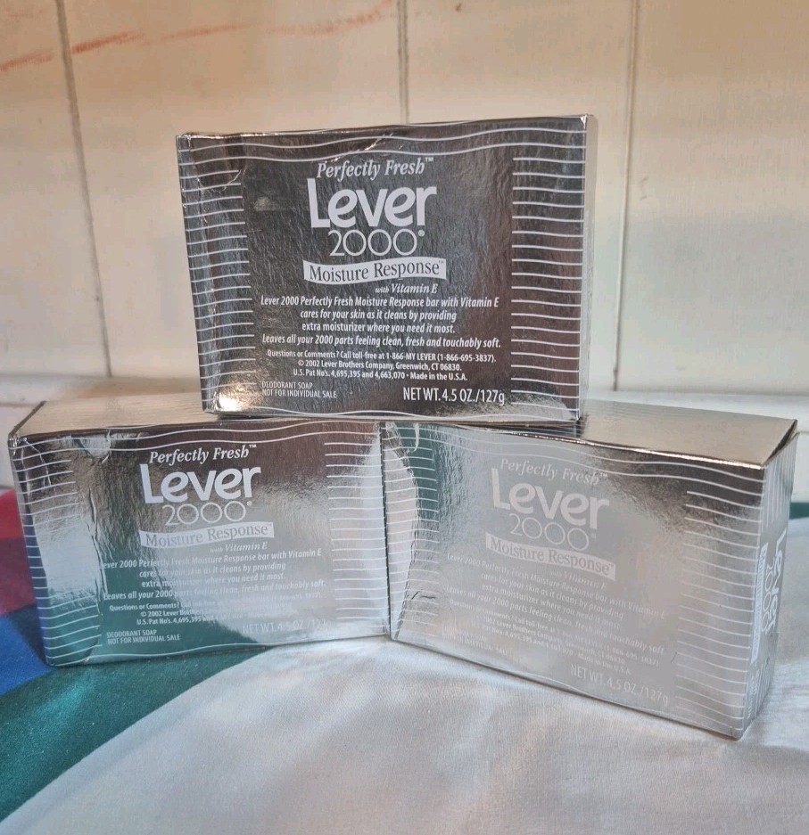 VINTAGE Lever 2000 Moisture Response with Vitamin E 2002 4.5oz Lot of 3 NEW NOS