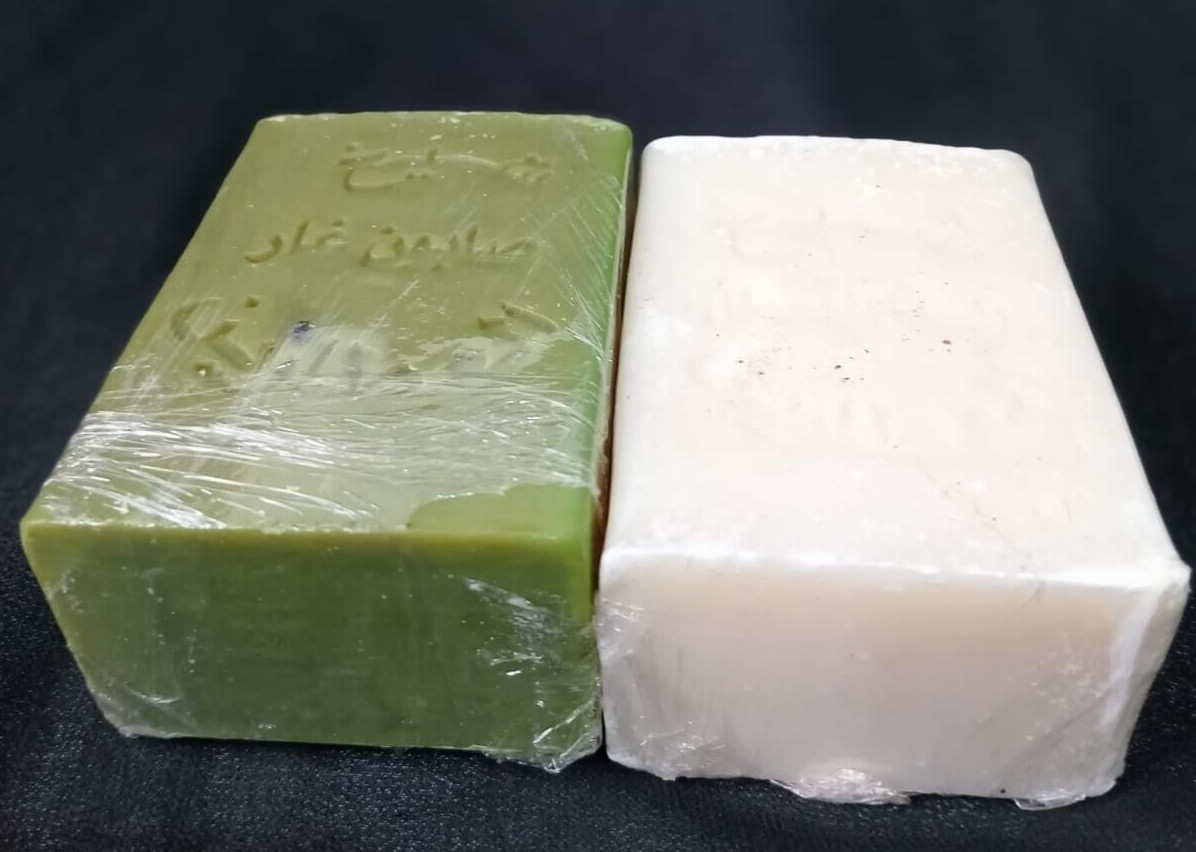 Natural Laurel Soap + Organic Olive Oil Soap (Made by Sheikh Al-Attarin) 2 Piece