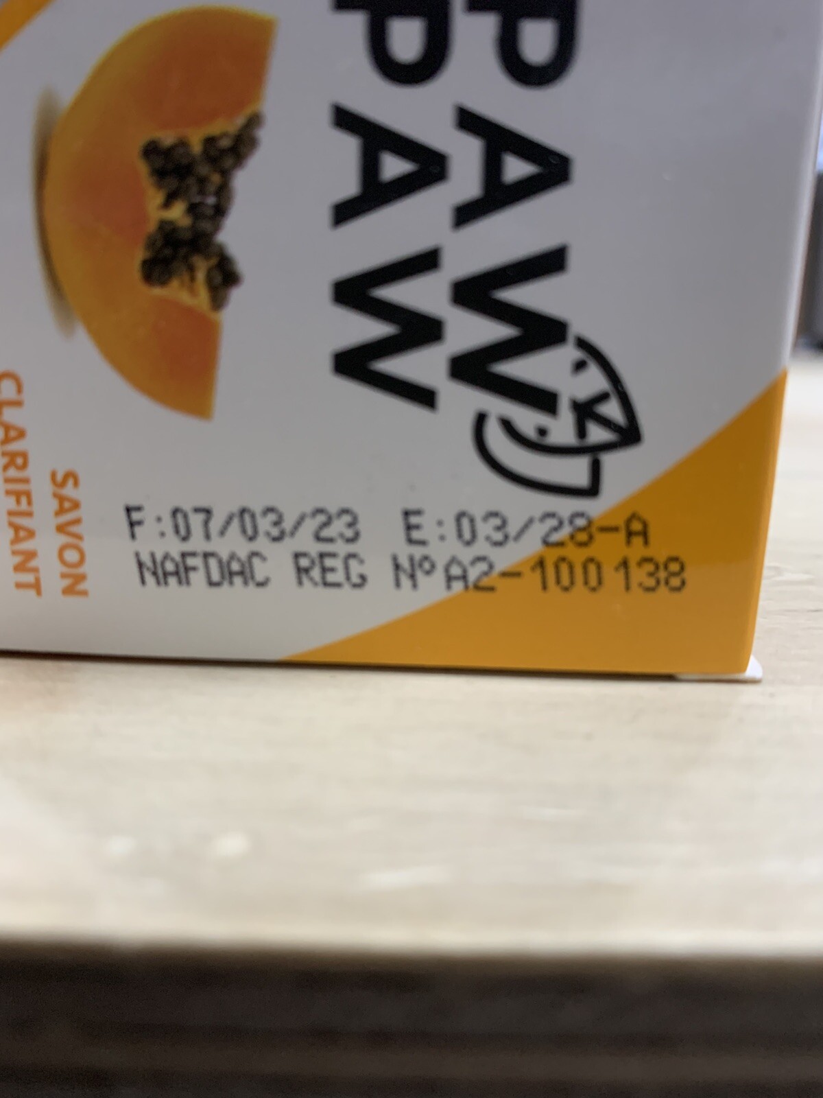 Paw Paw Clarifying Soap with Vitamin E & Papaya Extracts – 180g