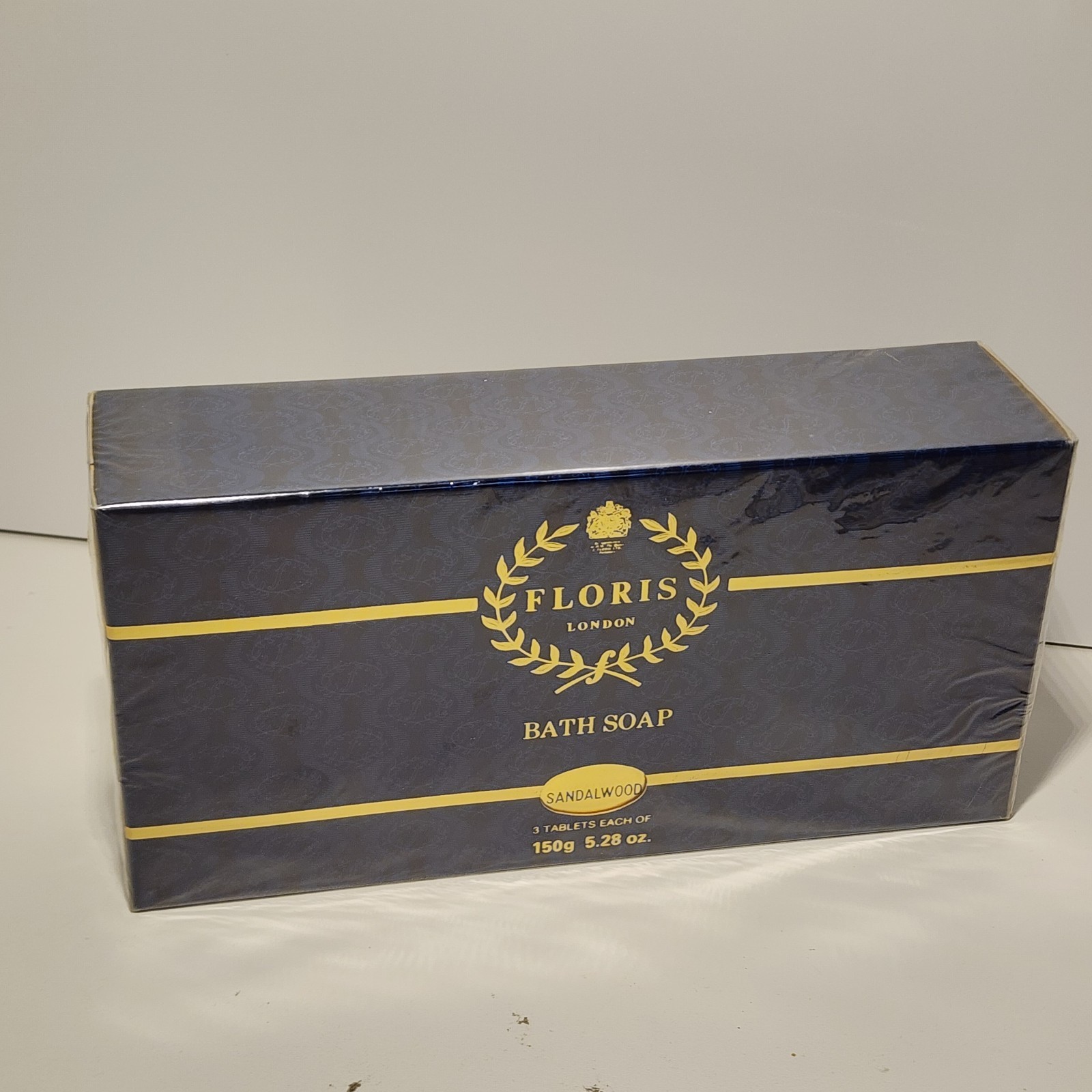Floris London Sandalwood Toilet Soap – Set of 3 (150g Each) – Boxed – Vintage