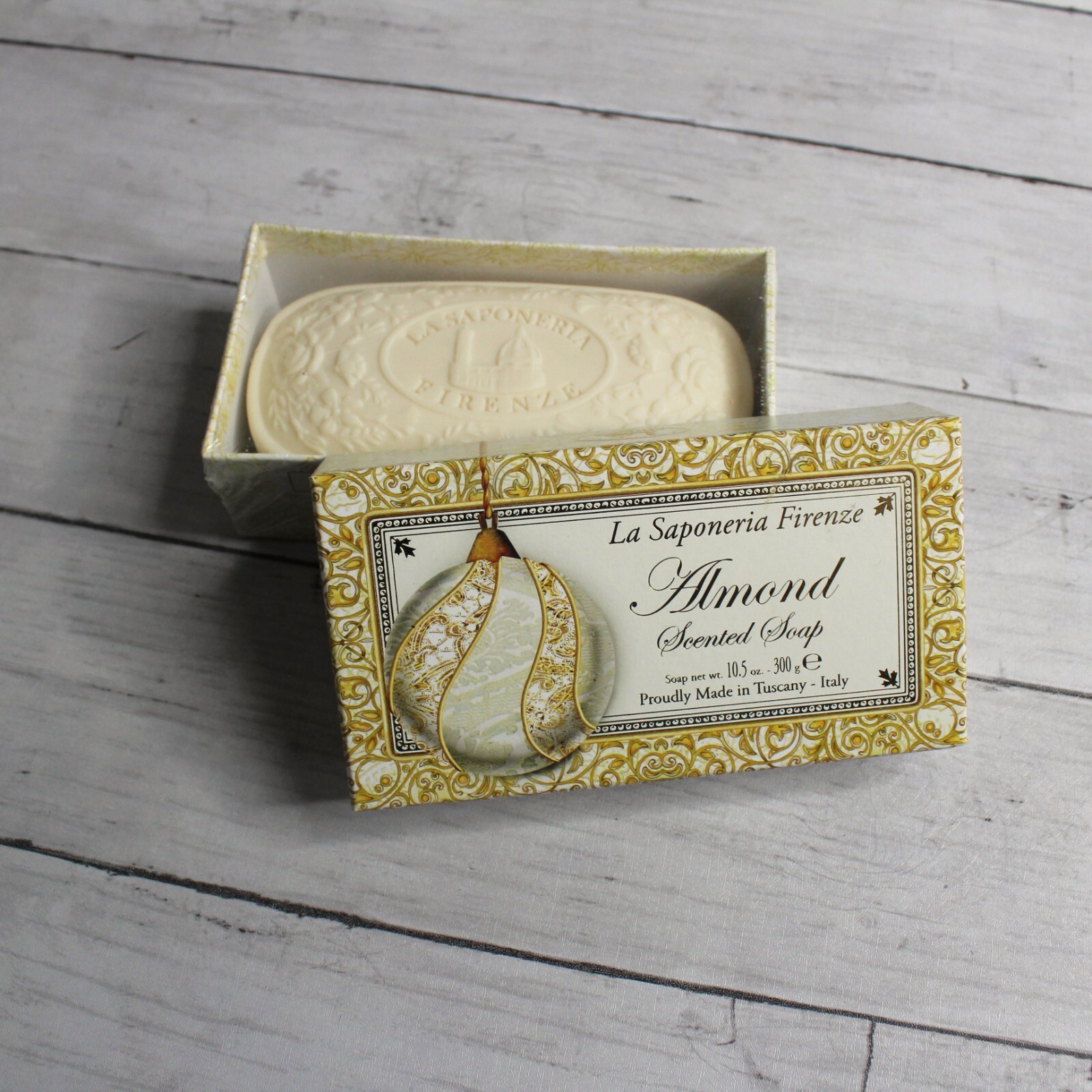 La Saponeria Firenze Decorative Almond Scented Soap Bar Made in Italy