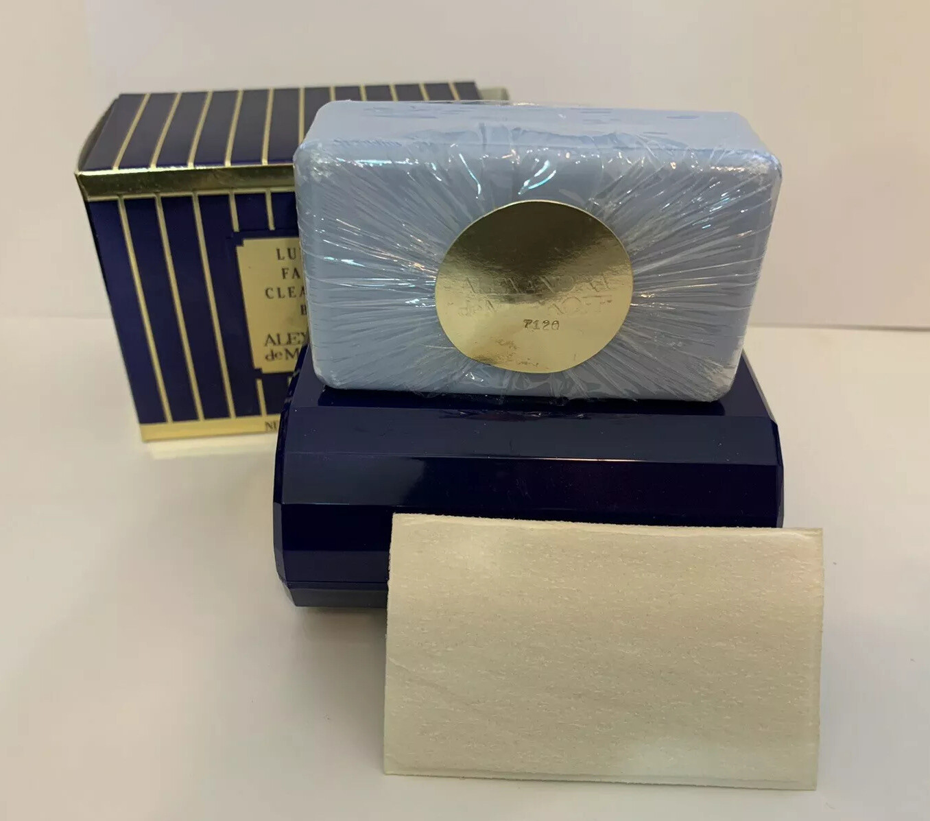 Alexandra De Markoff Luxury Facial Cleansing Bar SOAP in CASE 4.0z