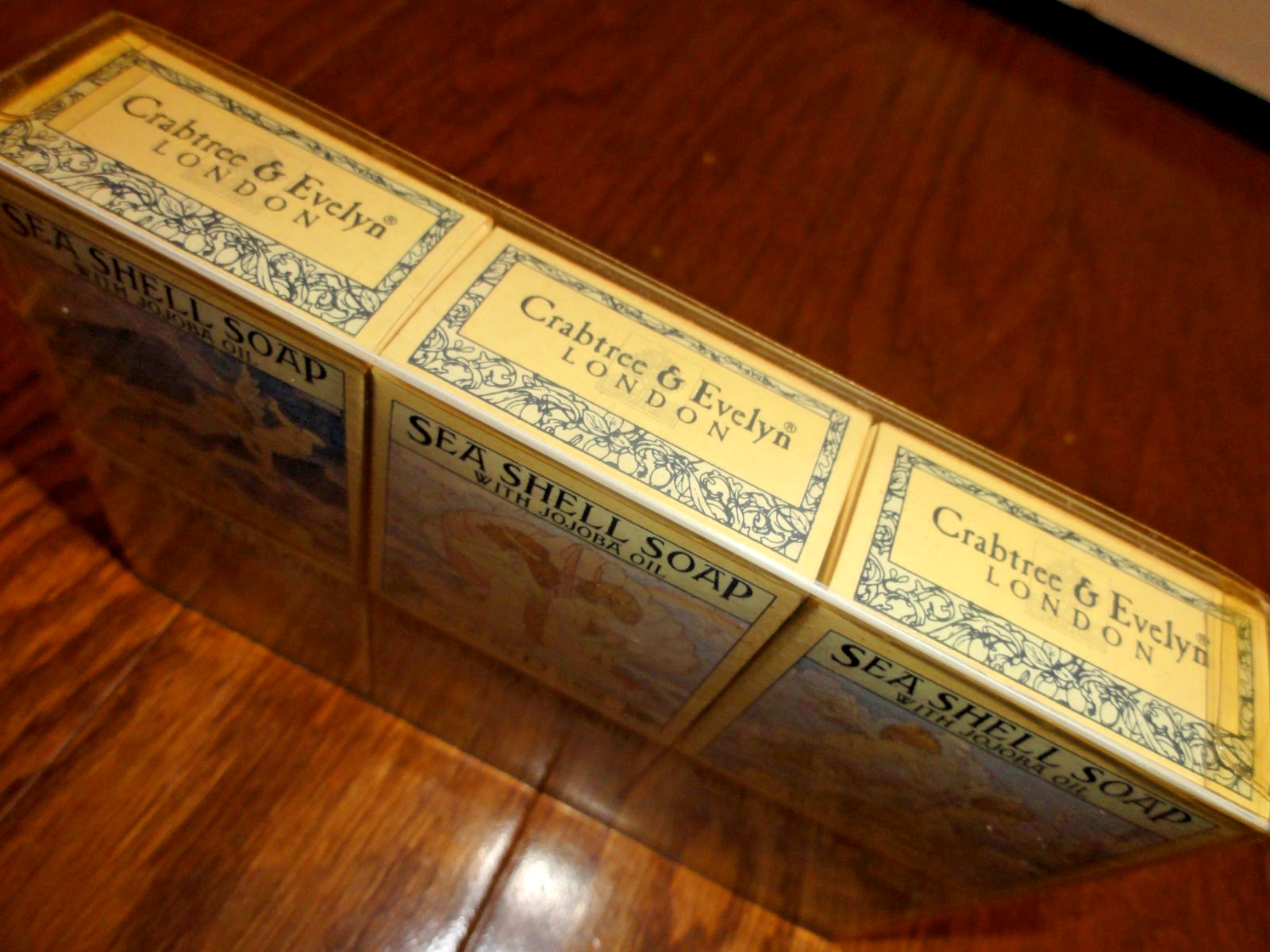 Vintage Crabtree & Evelyn London Sea Shell Soap Jojoba Oil Gift Set 6 Bars NOS