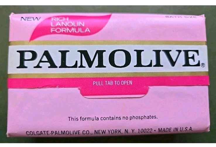 VTG Palmolive Plus Gold Deodorant & Pink Soap 5 Oz Bath Size Lot of 4
