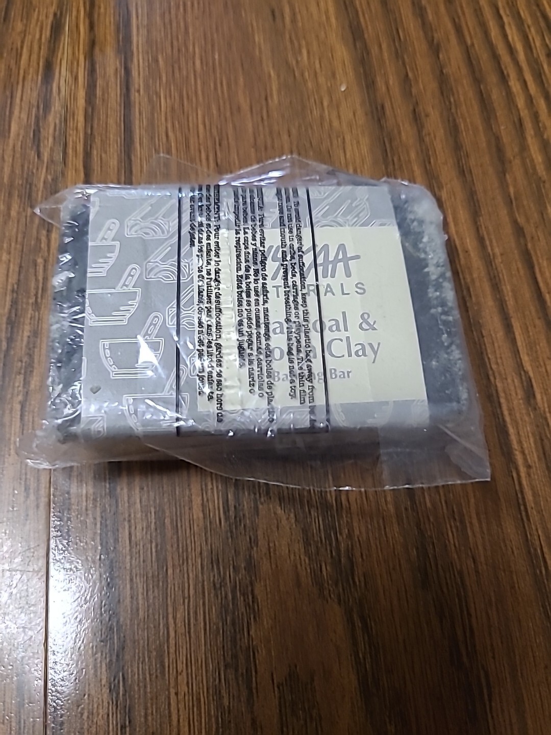 Nykaa Naturals Charcoal & Kaolin Clay Detox Bathing Soap (100gm) BB 7/25