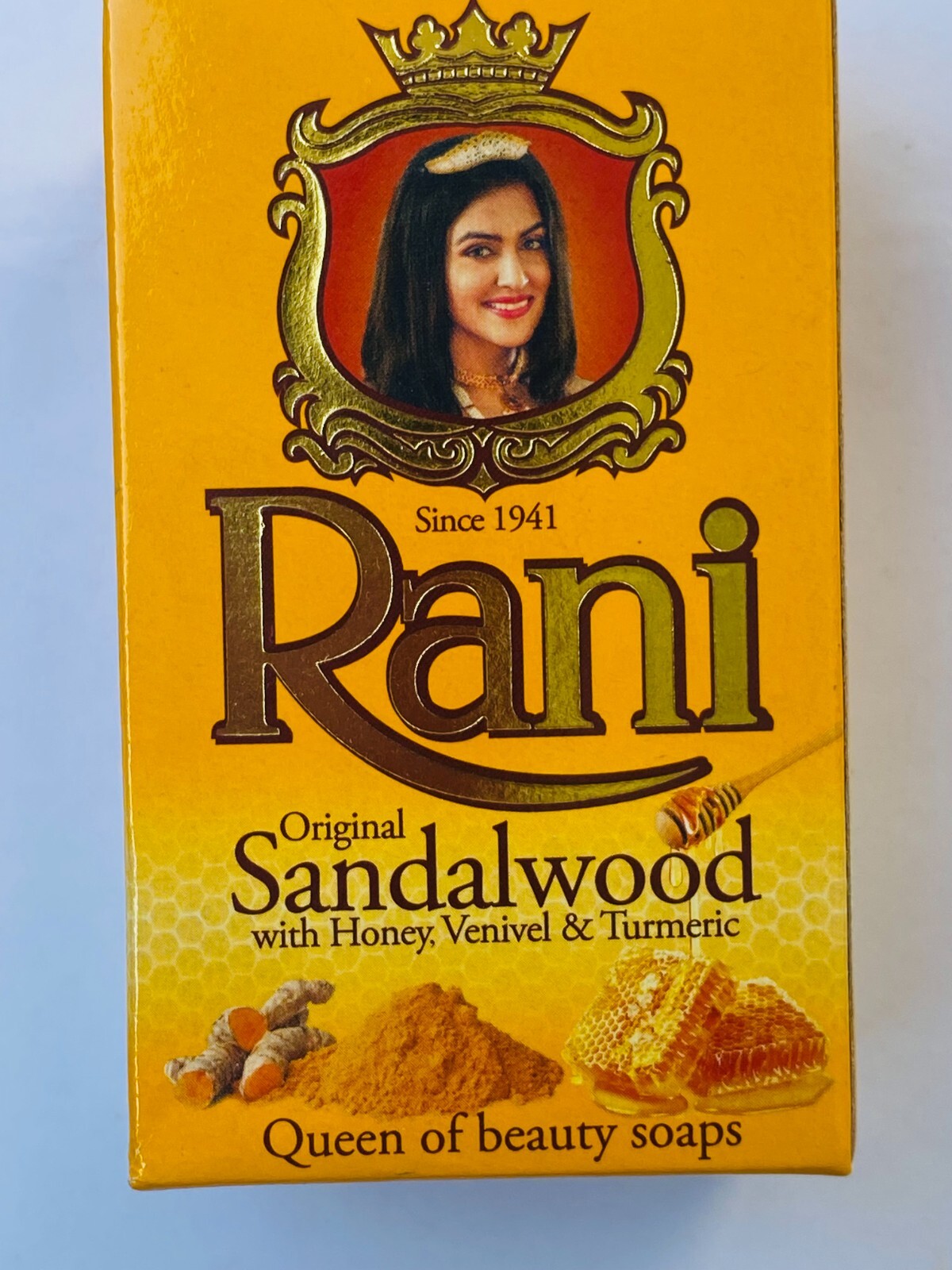 Ceylon Rani Ayurvedic Original Sandalwood With Venivel,Turmeric & Honey Soap 90g
